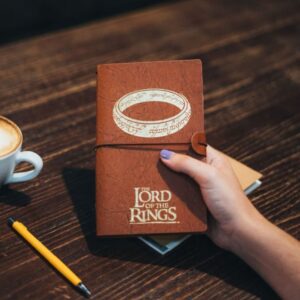 Fandom Travel Journal - Lord of the Rings (LICENSED)