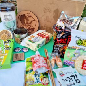 WEEBBOX – Food and Merch Buffet Box – Attack on Titan